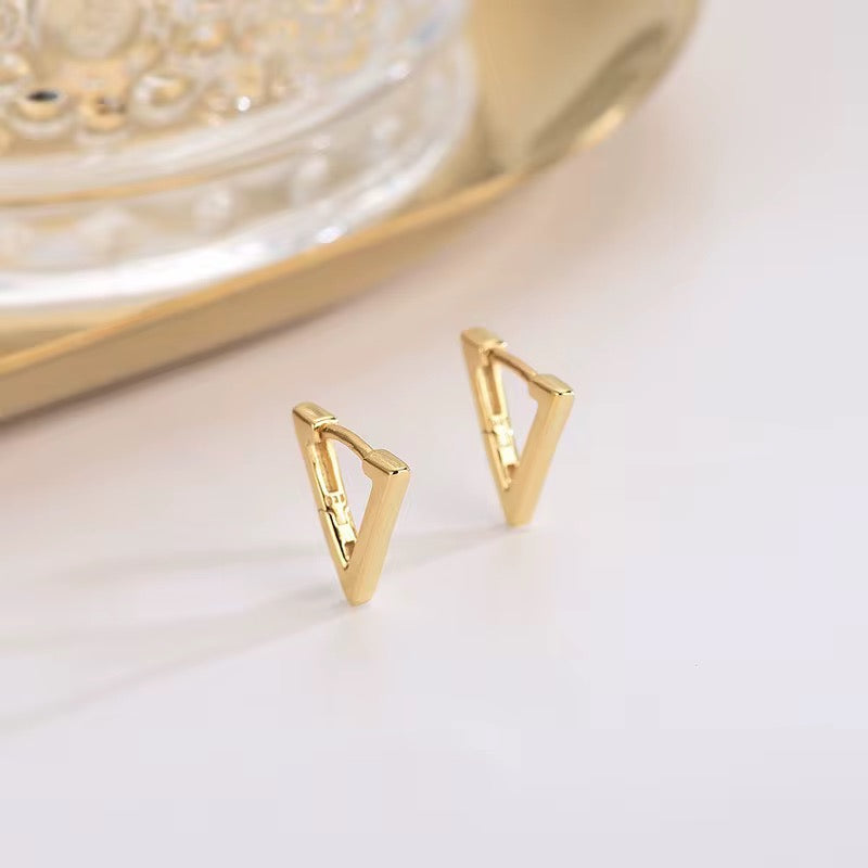 Brinco Argola Click Triângulo Prata 925 ou Dourado image 3