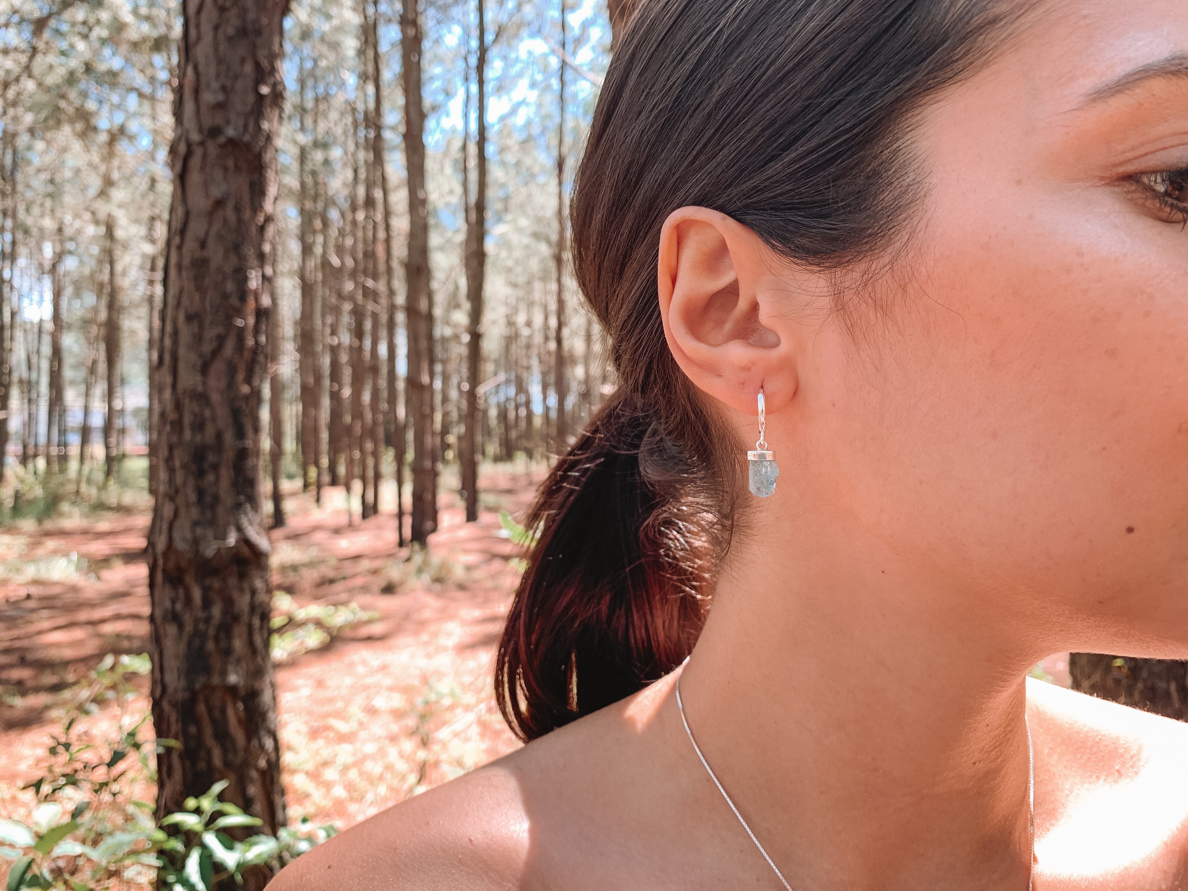 Brinco de Argola Água Marinha Bruta Prata 925 image 3