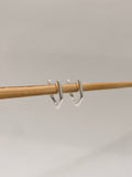 Brinco Argola Click com Formato Triangular 2mm x 1.6cm