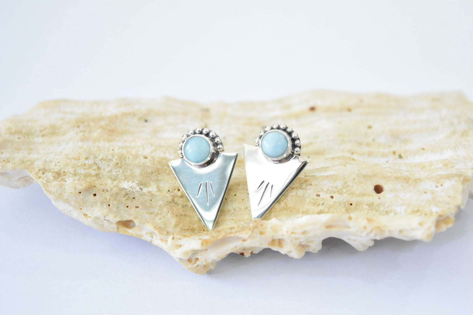 Brinco Triângulo Larimar Prata 925 image 0