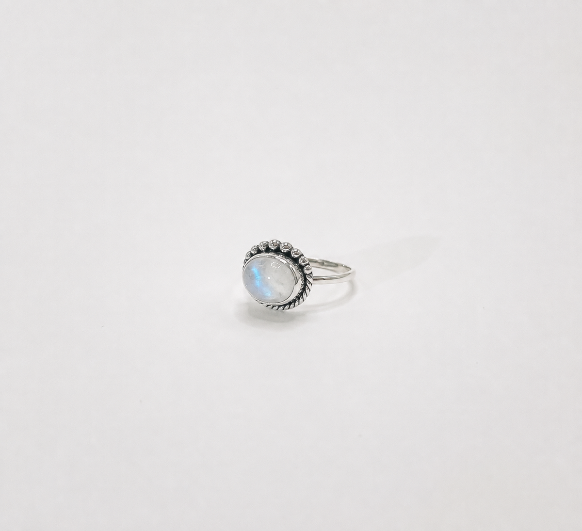Anel Pedra da Lua Oval Prata 925