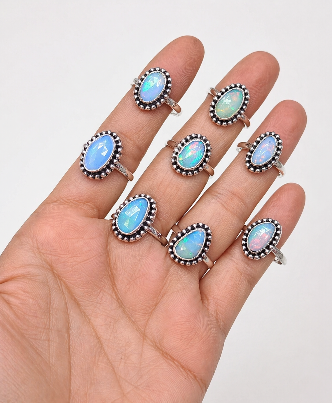 Anel Opala Etíope Azul Facetada Prata 925