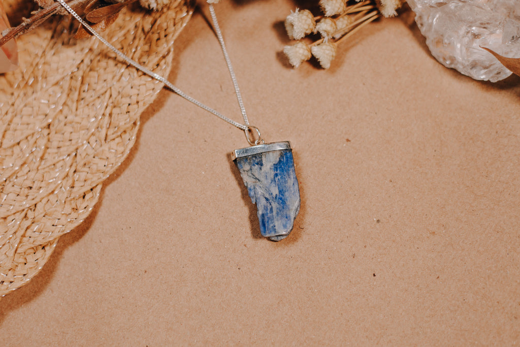 Colar de Cianita Azul Bruta Prata 925 image 0