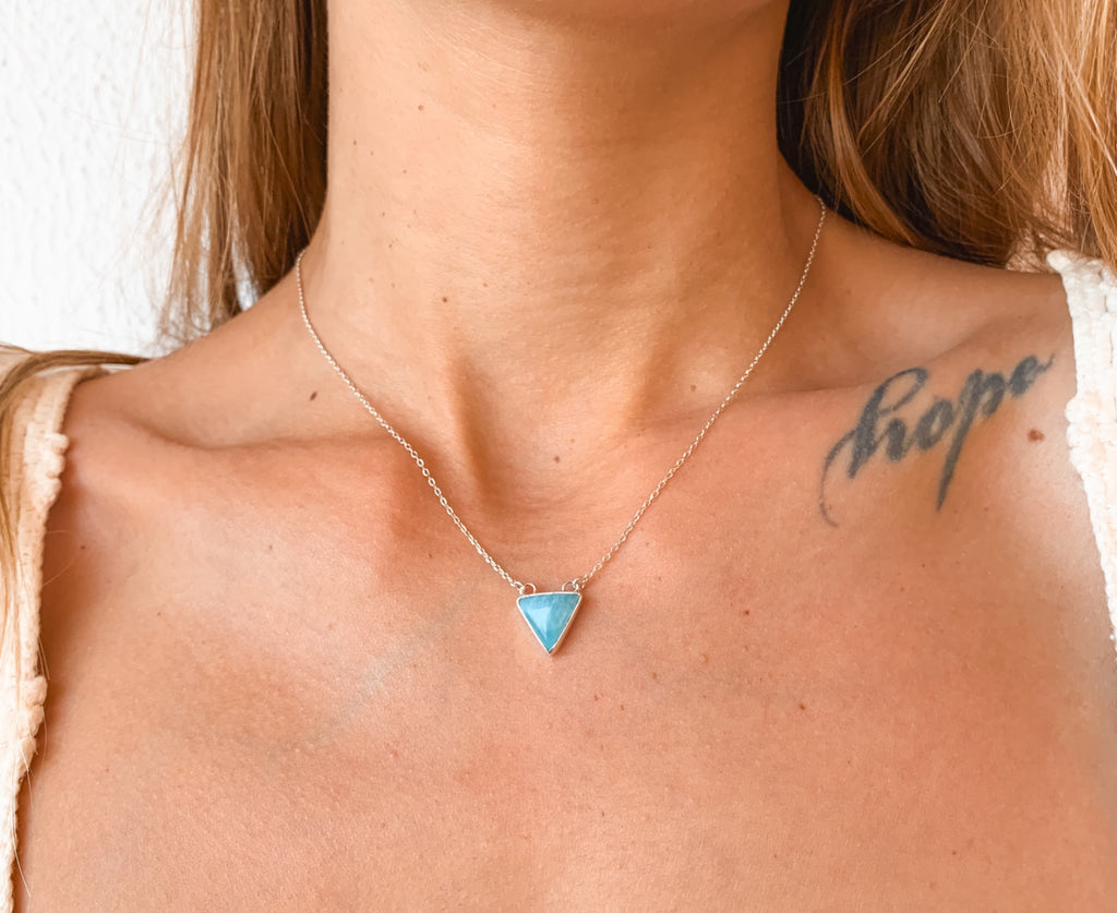 Colar Larimar Triângulo Prata 925 image 0
