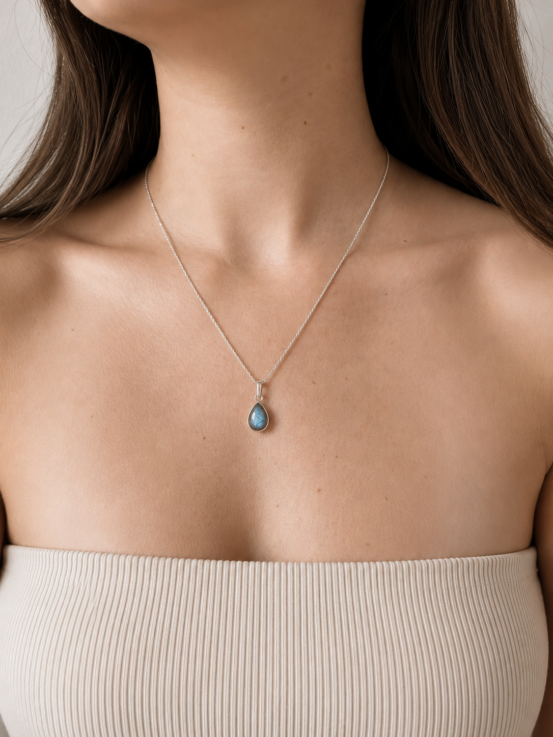 Colar Labradorita Gota Prata 925