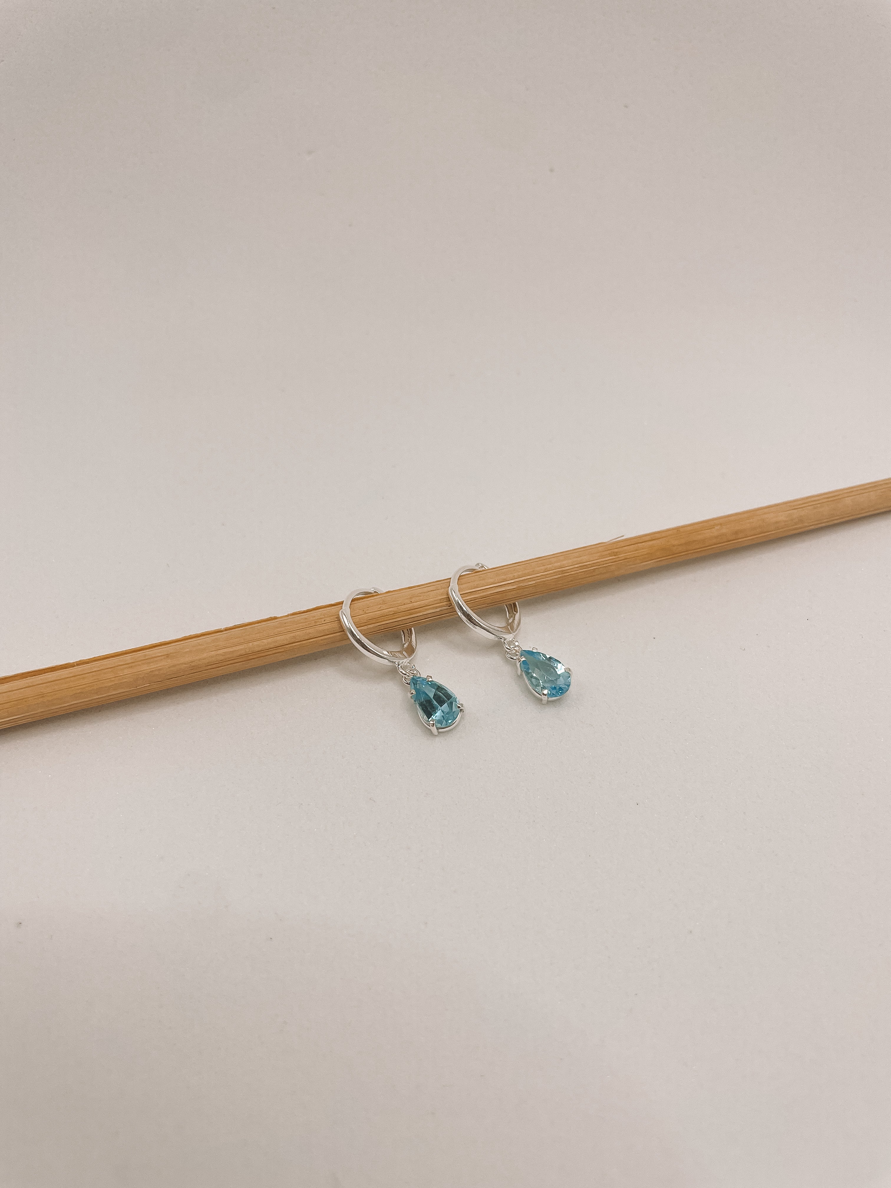 Brinco Argola Topázio Azul Gota Prata 925 image 3