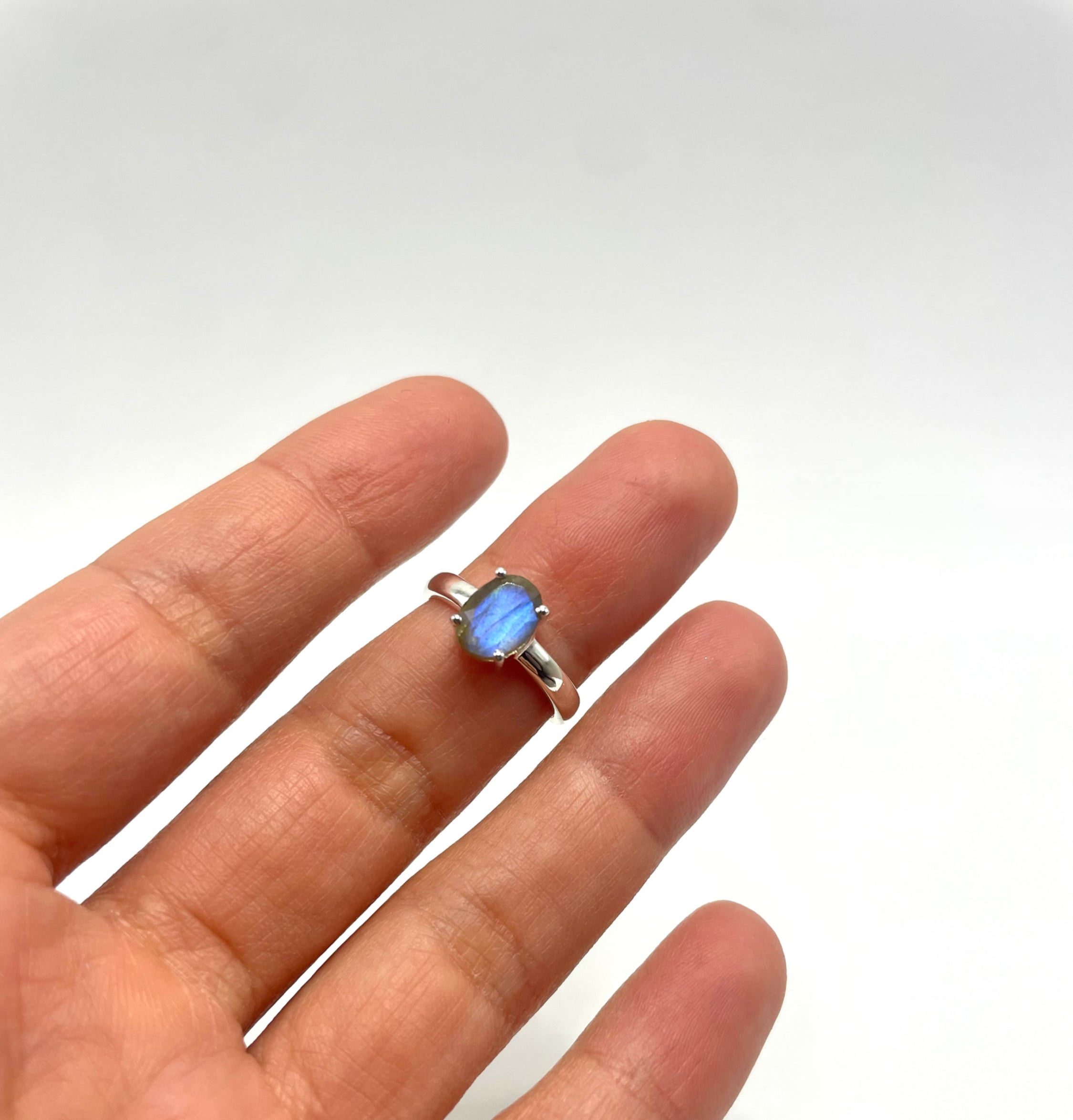 Anel Solitário Labradorita Prata 925 image 1