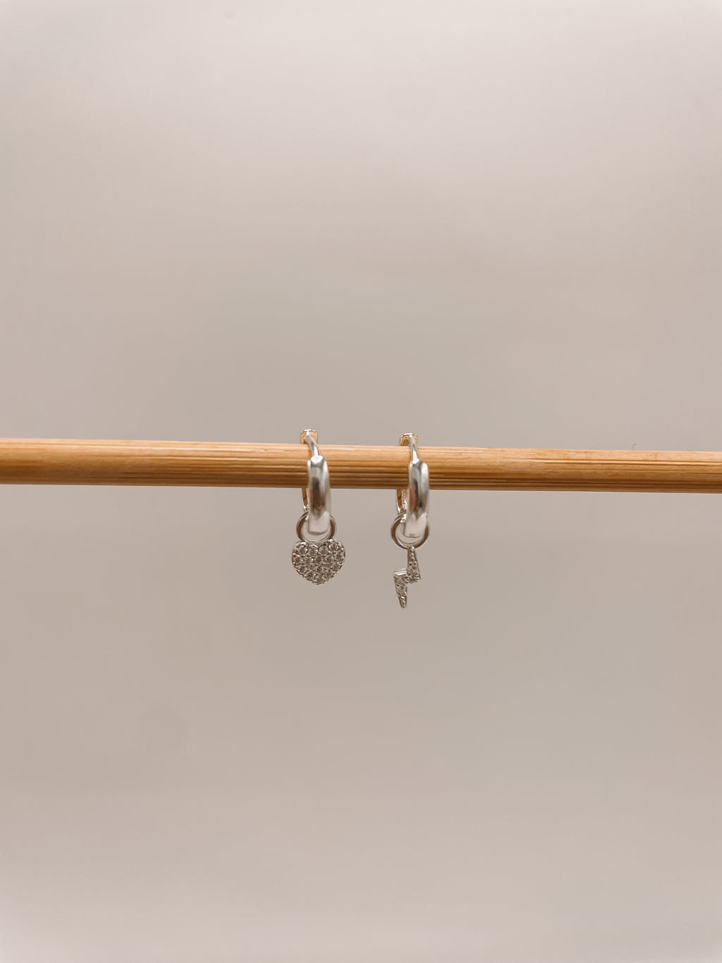 Brinco Argola Click com Estrela, Raio e Coração com Zircônia Prata 925