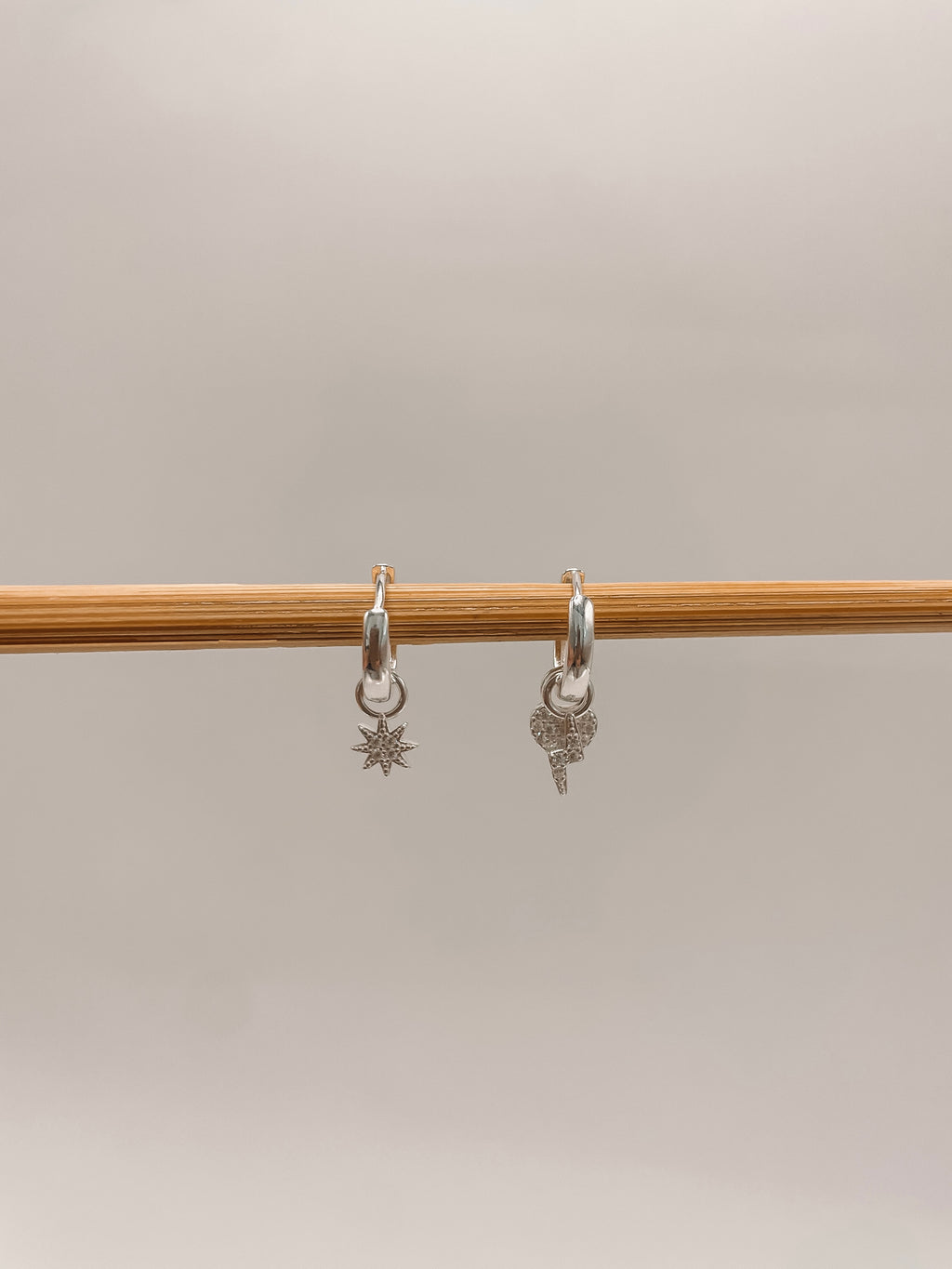 Brinco Argola Click com Estrela, Raio e Coração com Zircônia Prata 925
