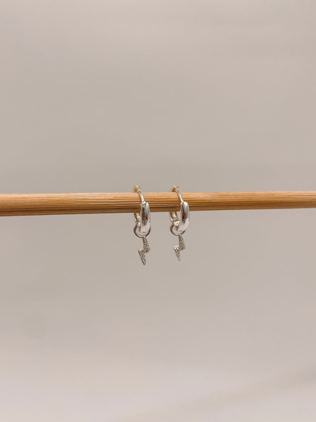Brinco Argola Click com Estrela, Raio e Coração com Zircônia Prata 925