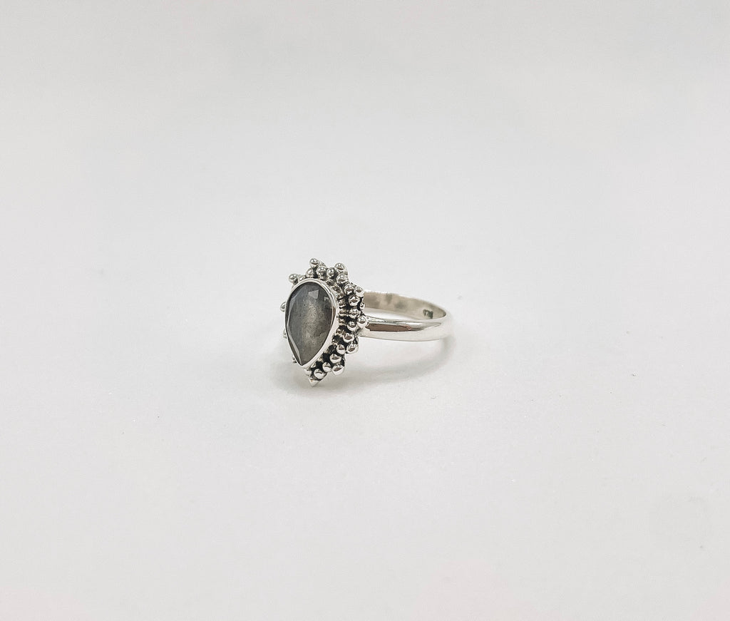 Anel Labradorita Gota Facetada Prata 925