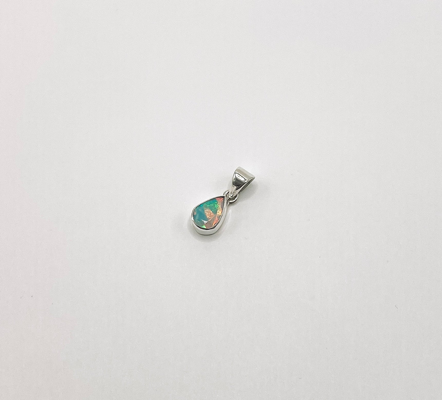 Pingente Opala Etíope Gota Facetada Prata 925