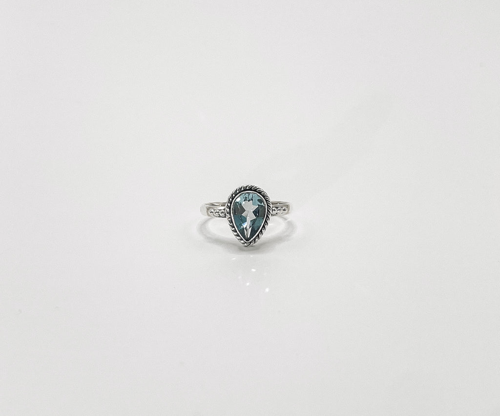 Anel Topázio Azul Gota Prata 925