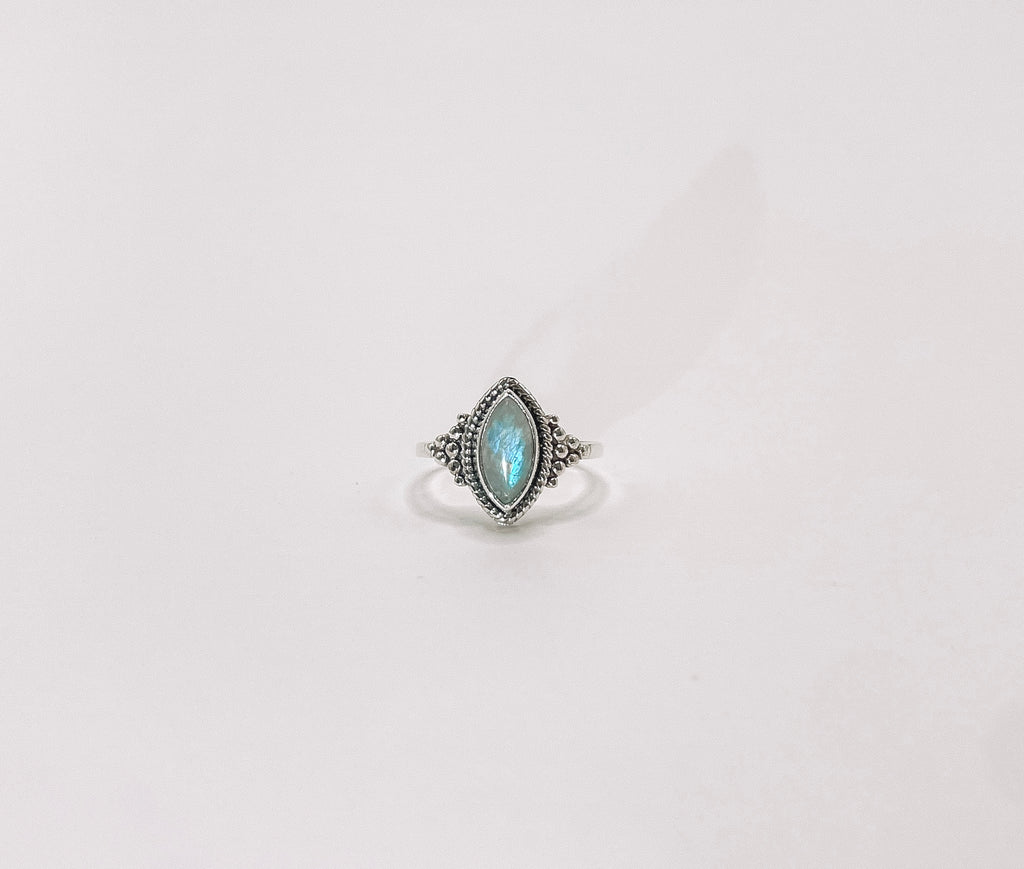 Anel Pedra da Lua Marquise Prata 925