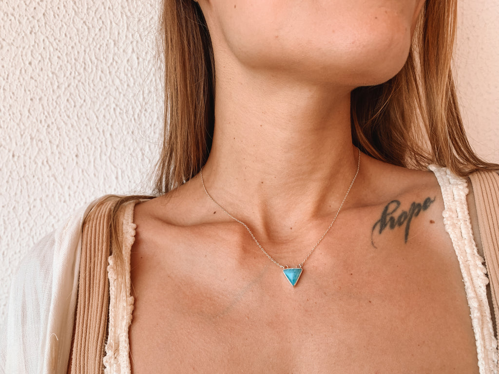 Colar Larimar Triângulo Prata 925 image 3