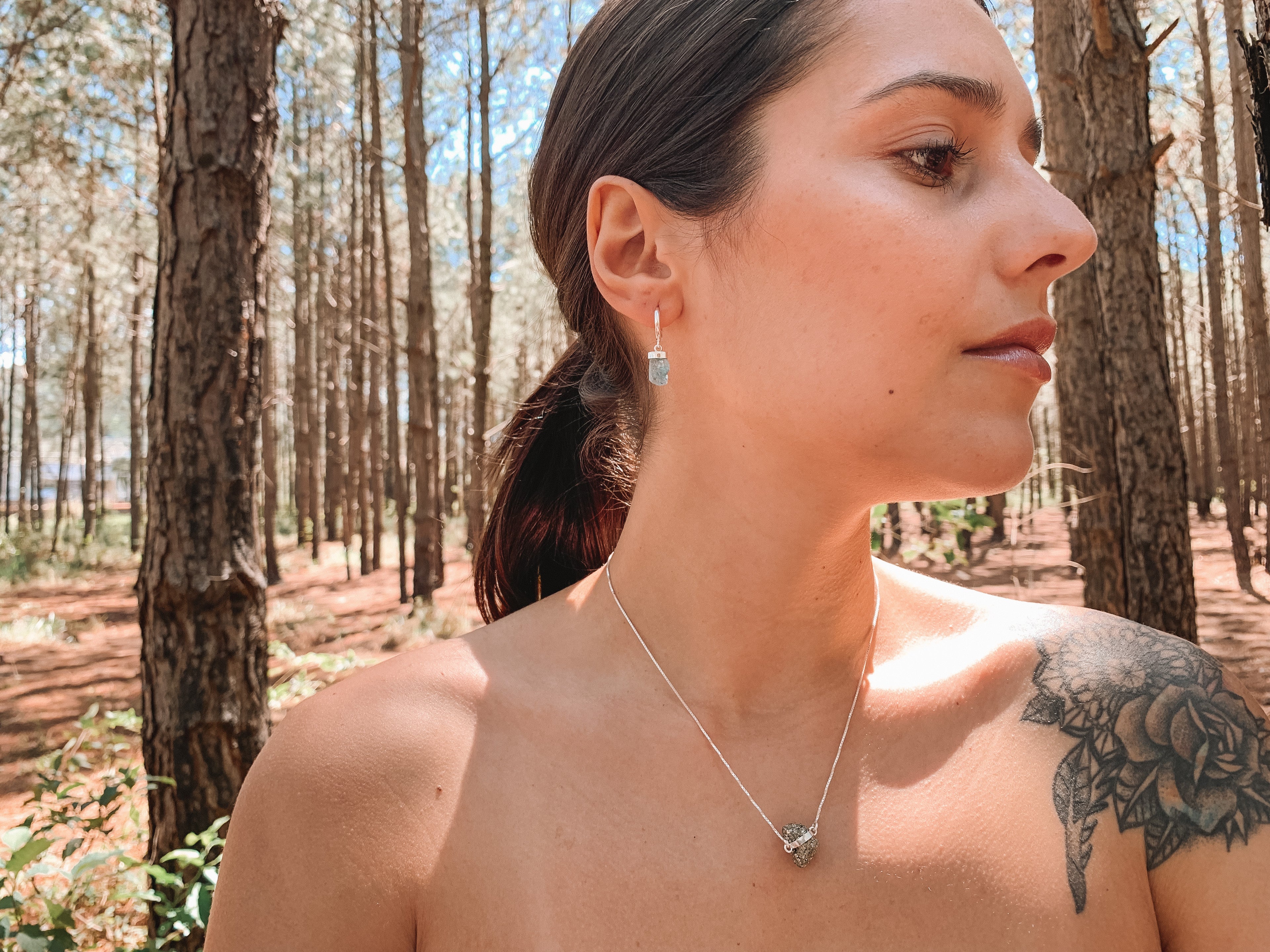 Brinco de Argola Água Marinha Bruta Prata 925 image 4