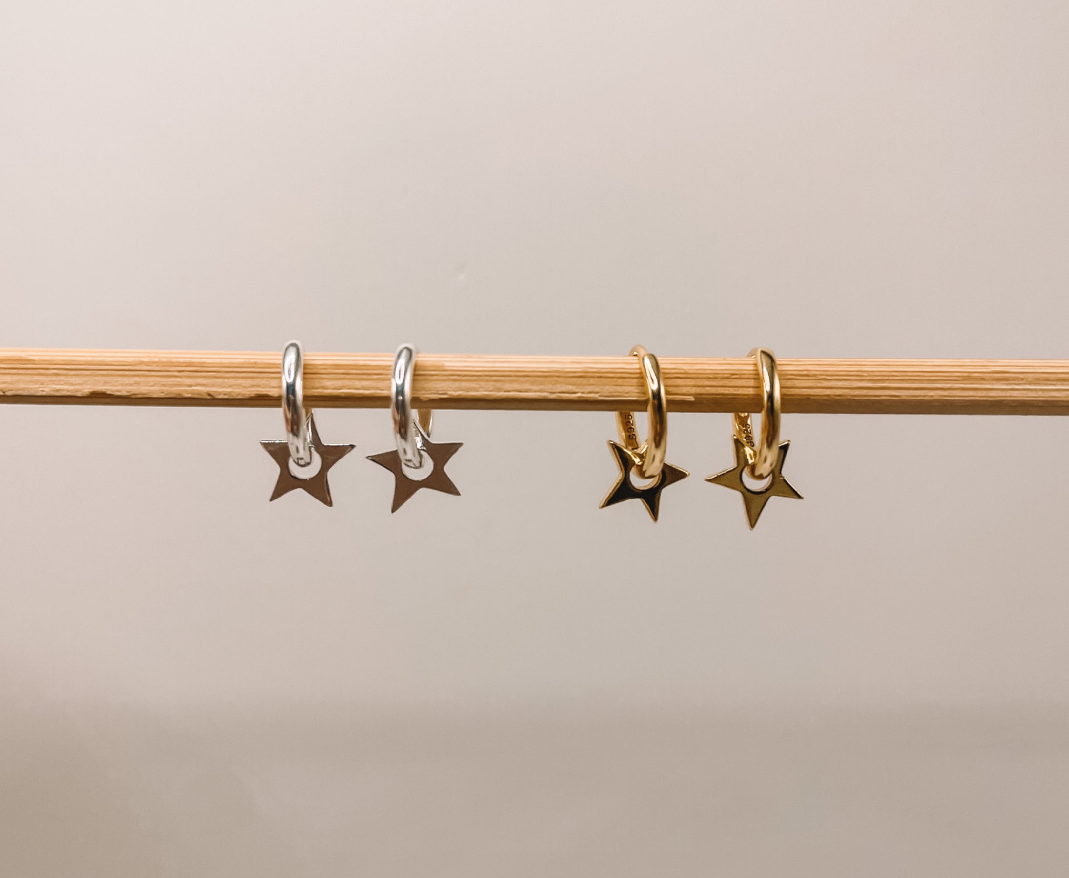 Brinco Argola com Estrela Prata 925 ou Dourado image 0