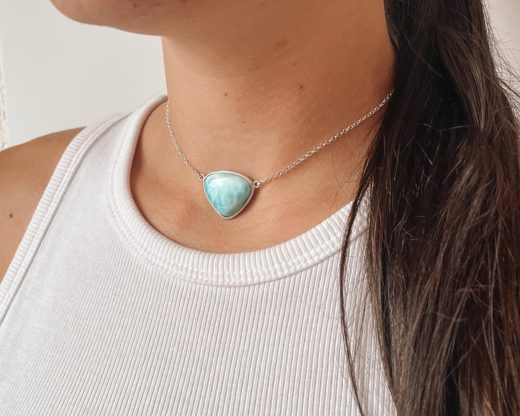 Colar Larimar Triângulo Prata 925 image 5