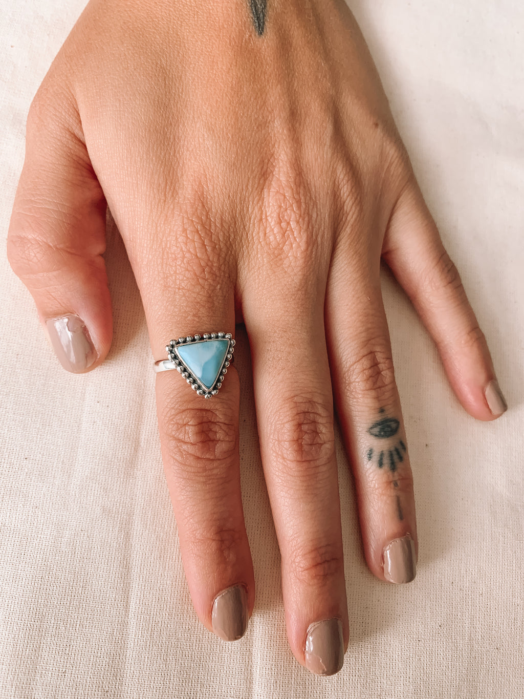 Anel Larimar Triângulo Prata 925 image 3