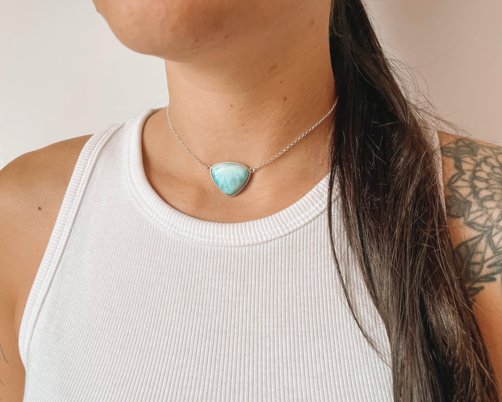 Colar Larimar Triângulo Prata 925 image 3